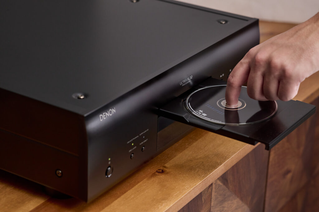 Denon DCD-3000NE: Il lettore CD che rivoluziona l'audio | MagicSound