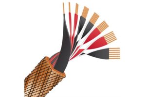 Sezione di cavo elettrico a più fili.
