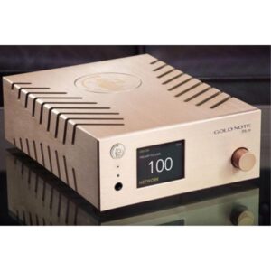 Amplificatore Gold Note DS-10 su tavolo