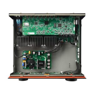 Interno di un amplificatore audio in dettaglio