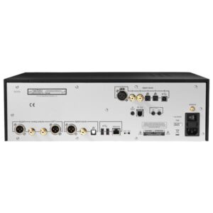 Pannello posteriore amplificatore audio, connessioni varie visibili.