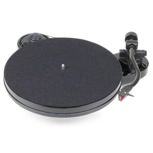 Pro-Ject RPM 1 Carbon 2M RED