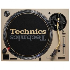 Giradischi Technics vintage con braccio dorato