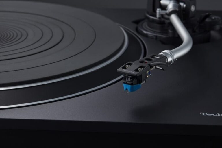 Technics annuncia il nuovo giradischi SL-100C