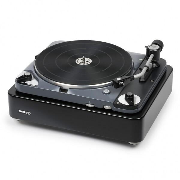 Giradischi vintage nero con piatto in vinile