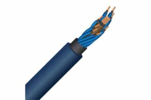 Cavo elettrico blu con fili scoperti