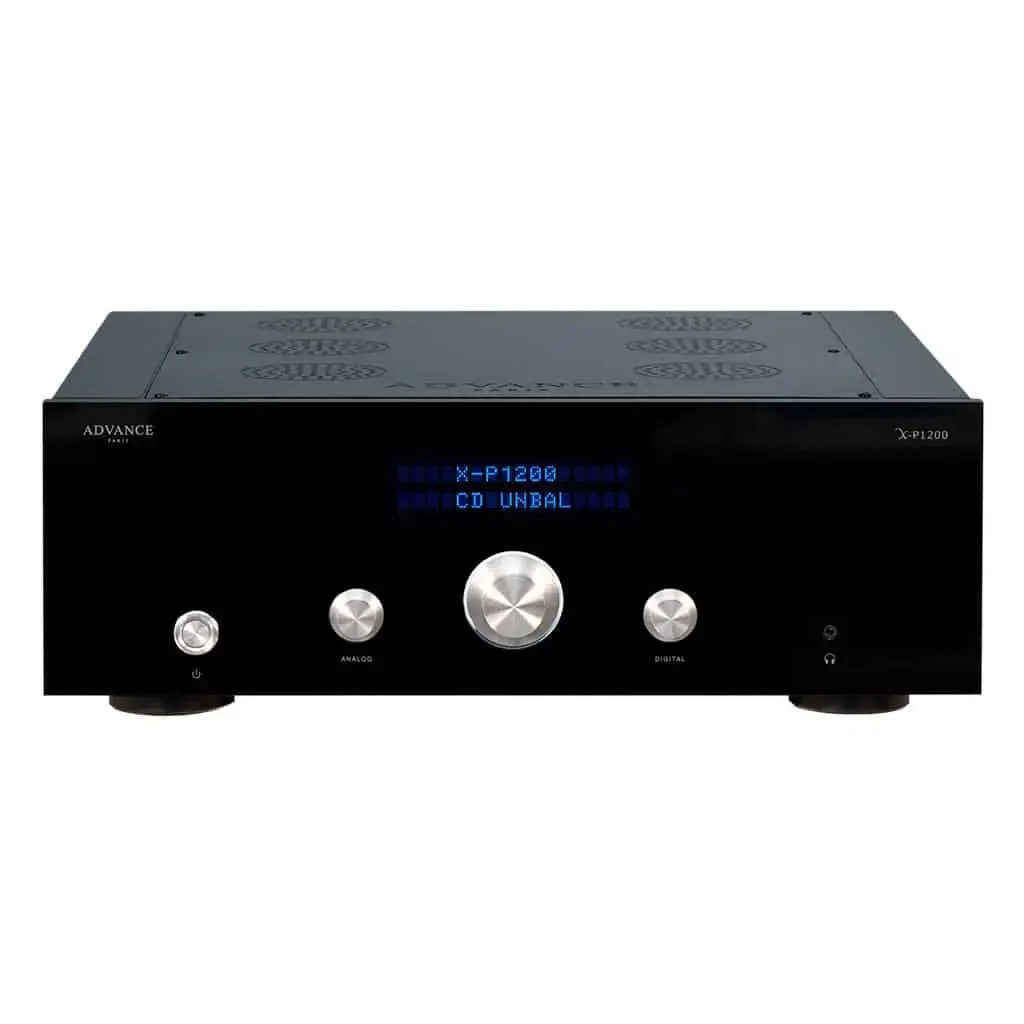 Amplificatore stereo Advance Paris X-P1200 con display e manopole frontali