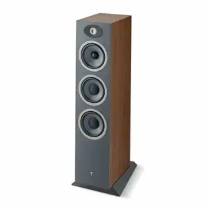 Diffusore da pavimento Focal THEVA N3 con tre woofer e finitura in legno
