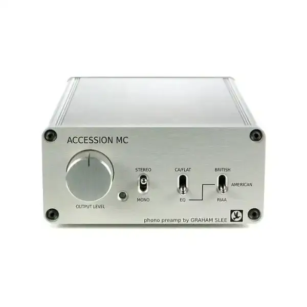 Preamplificatore phono Graham Slee Accession MC con manopola e connettori frontali