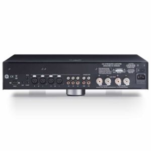 Retro dell'amplificatore Primare I35 con connettori e porte di uscita