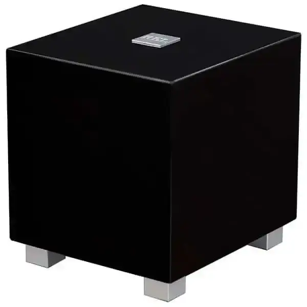 Subwoofer attivo quadrato con finitura nera e piedini metallici