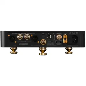 Retro del DAC LAiV Harmony 2 R-2R con connettori audio e porte di ingresso